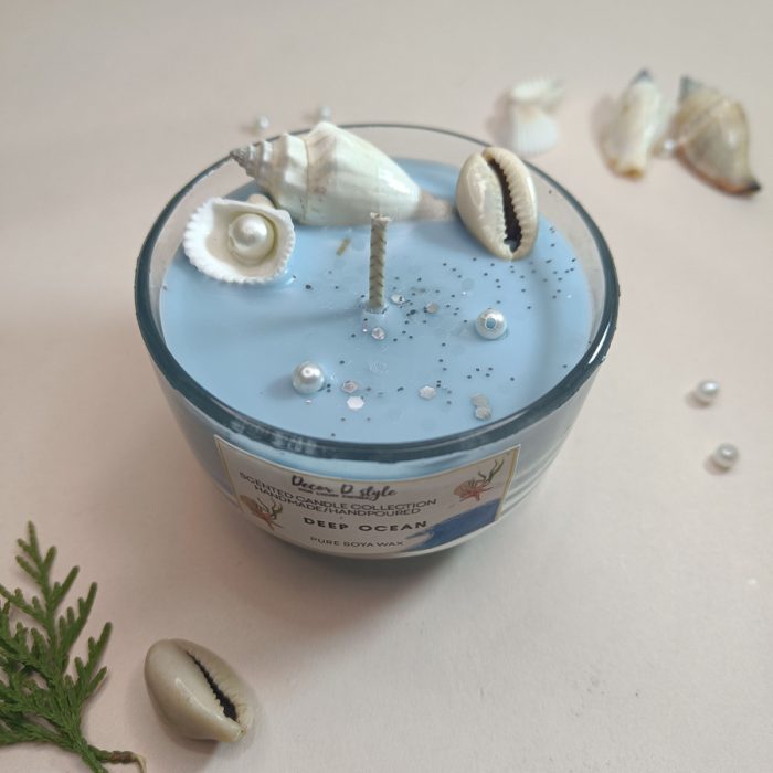 Decor D style deep ocean candle with aqua wave aroma and real sea shell Candle