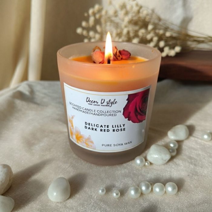 Decor D style Hand Made Frosted Jar candle with Delicate Lilly &Dark Red Rose Aroma Candle