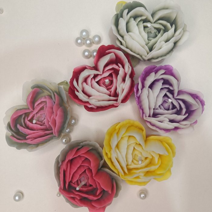 Decor D style Trending Rose heart candle with multiple aroma Candle
